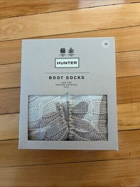 Hunter Cream Cable-Knit Boot Socks